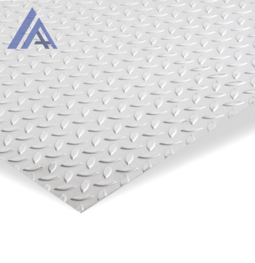 Горячекатаный нержавеющий лист н/с 4х1250х2500 TEAR PLATE (рифлен.), марка AISI 304 (08Х18Н10)